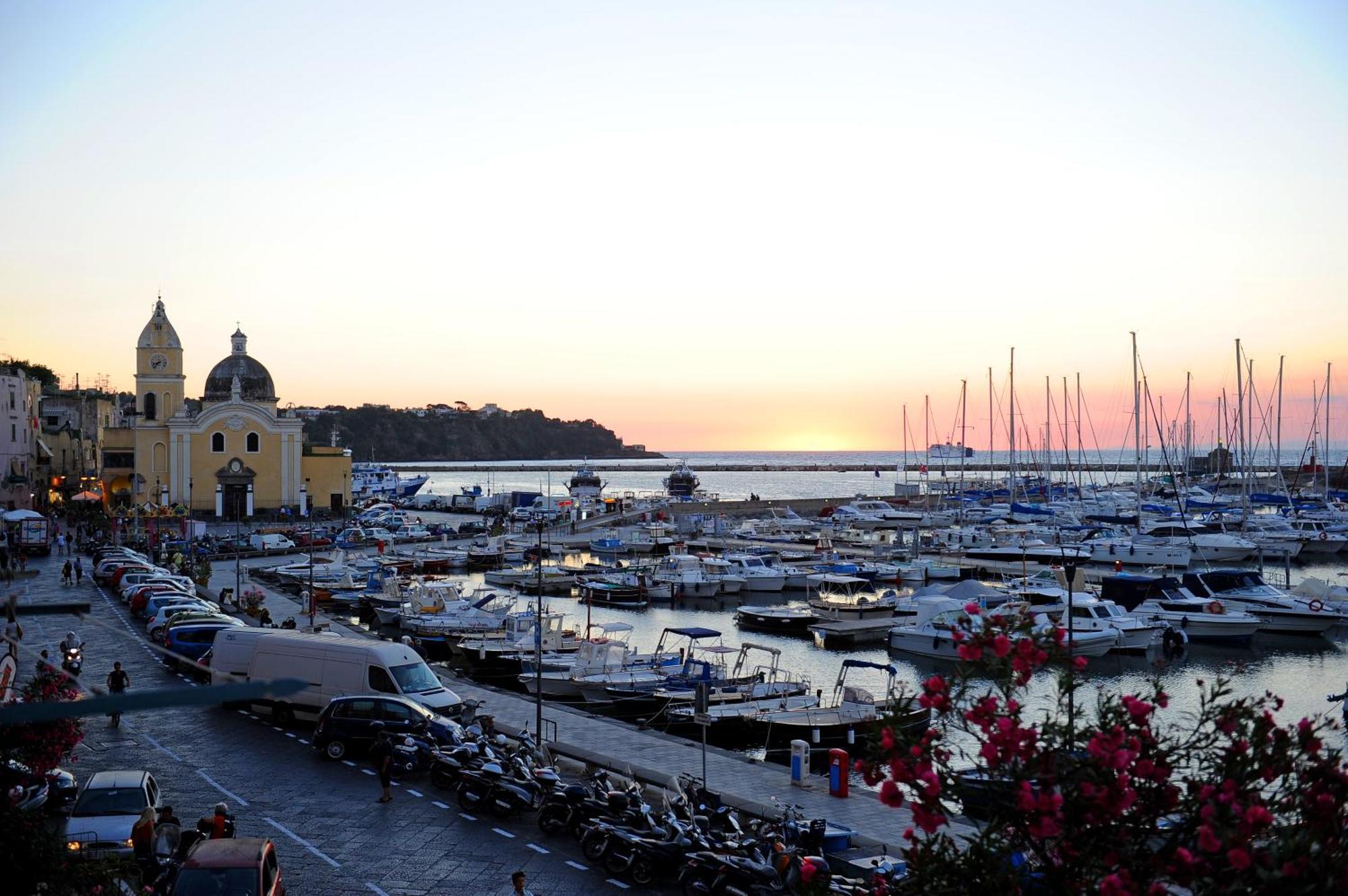 L'Isola Del Postino Rooms 普罗奇达 外观 照片